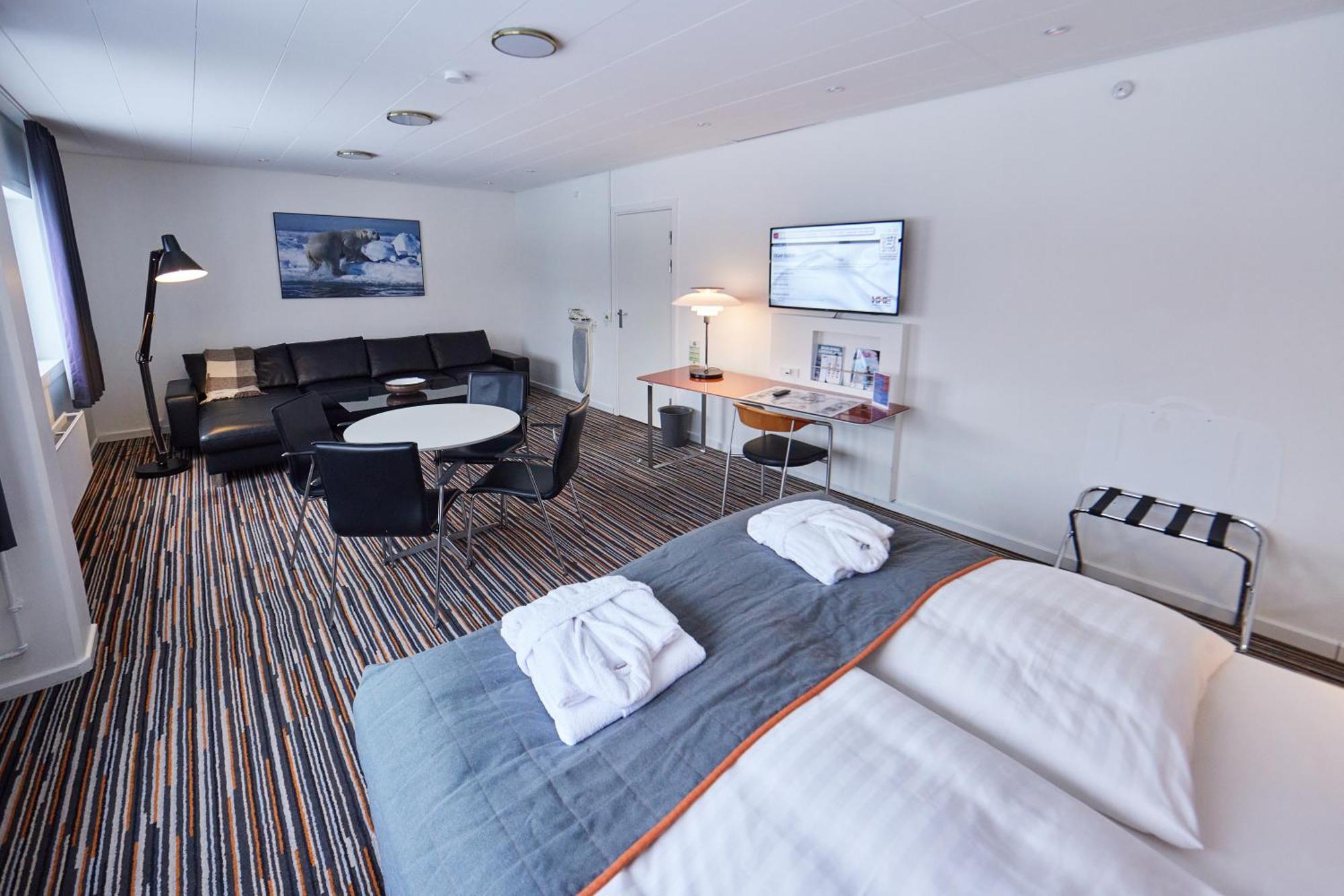 Hotel Hans Egede Нуук Экстерьер фото